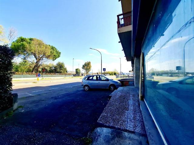 Locale Commerciale in vendita a Unione dei Comuni Circondario dell'Empolese Valdelsa, Empoli