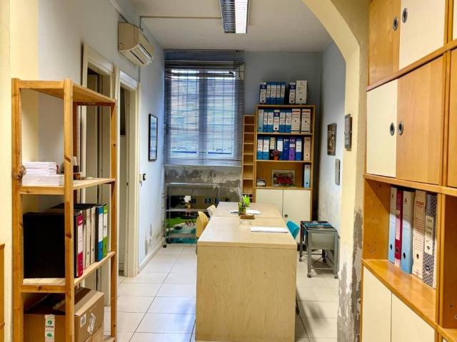 Locale Commerciale in vendita a Unione dei Comuni Circondario dell'Empolese Valdelsa, Empoli
