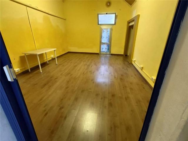 Locale Commerciale in vendita a Unione dei Comuni Circondario dell'Empolese Valdelsa, Empoli