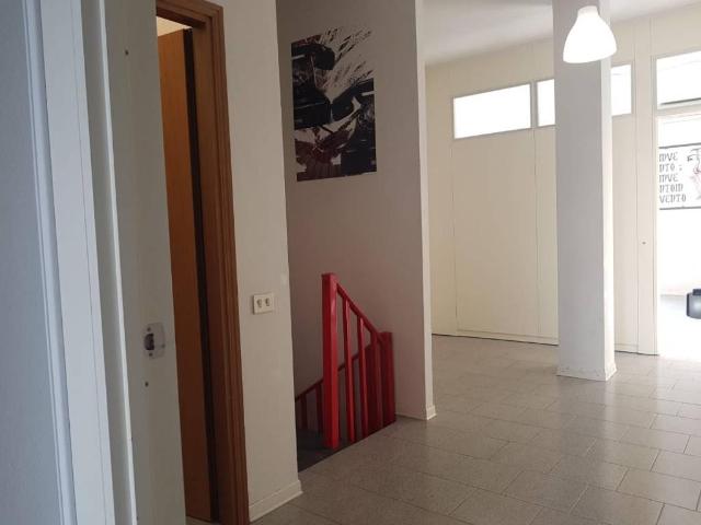 Locale Commerciale in vendita a Unione dei Comuni Circondario dell'Empolese Valdelsa, Empoli