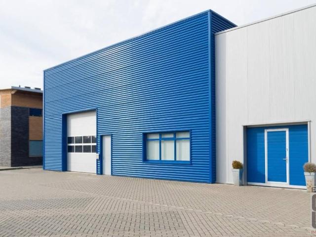 Locale Commerciale in vendita a Unione dei Comuni Circondario dell'Empolese Valdelsa, Empoli