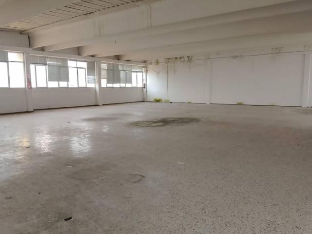 Locale Commerciale in vendita a Unione dei Comuni Circondario dell'Empolese Valdelsa, Empoli