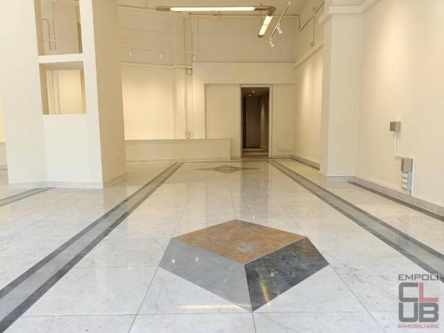 Locale Commerciale in vendita a Unione dei Comuni Circondario dell'Empolese Valdelsa, Empoli