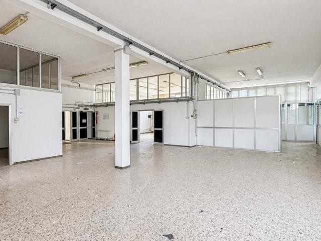 Locale Commerciale in vendita a Unione dei Comuni Circondario dell'Empolese Valdelsa, Empoli