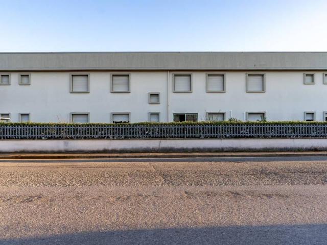 Locale Commerciale in vendita a Vacchereccia, Empoli