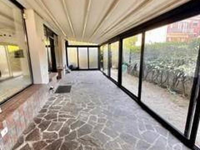 Locale Commerciale in vendita a Unione dei Comuni Circondario dell'Empolese Valdelsa, Empoli