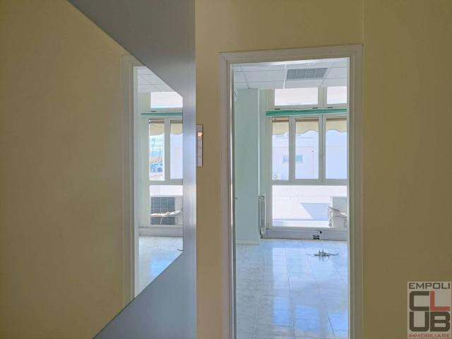 Locale Commerciale in vendita a Unione dei Comuni Circondario dell'Empolese Valdelsa, Empoli