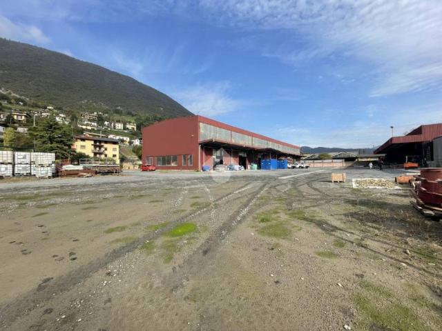 Locale Commerciale in vendita a Gaiano, Endine Gaiano