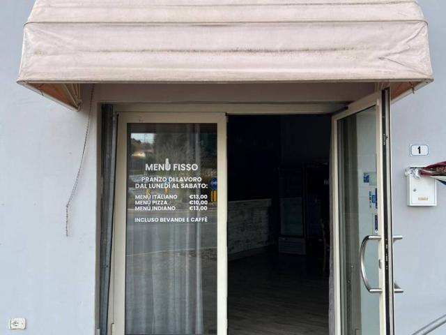 Locale Commerciale in vendita a Erbusco, Lombardia