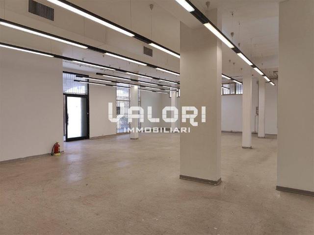 Locale Commerciale in vendita a Unione della Romagna Faentina, Faenza