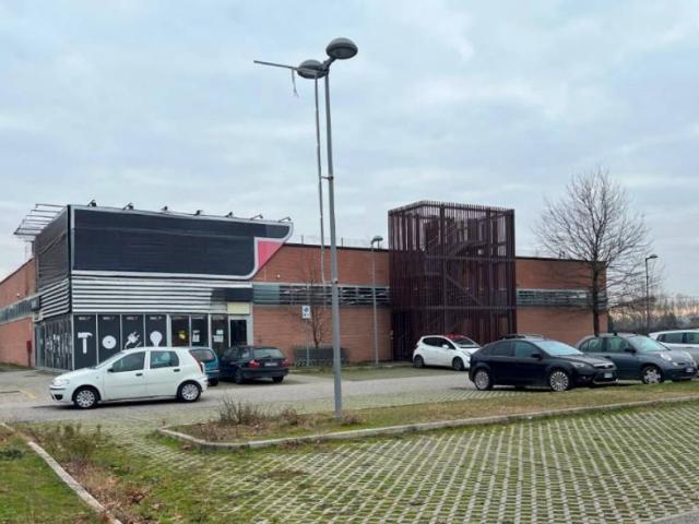 Locale Commerciale in vendita a Unione della Romagna Faentina, Faenza