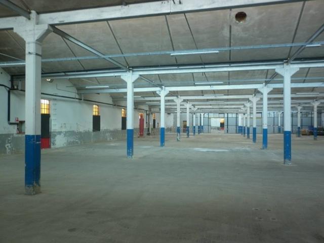 Locale Commerciale in vendita a Bergoro, Fagnano Olona