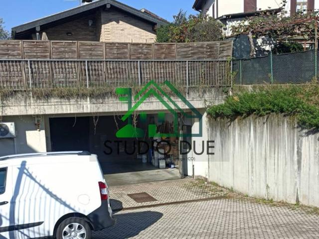 Locale Commerciale in vendita a Gaggino, Lombardia