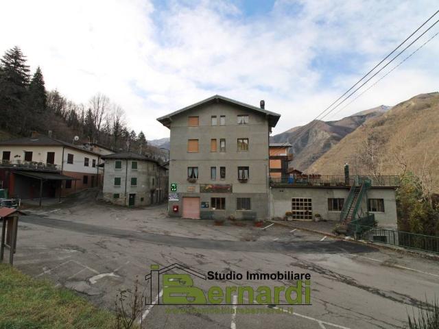 Locale Commerciale in vendita a Unione dei comuni del Frignano, Fanano