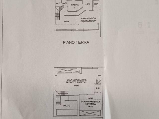 Locale Commerciale in vendita a Lido, Marche