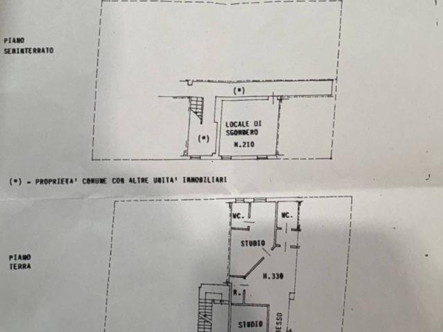 Locale Commerciale in vendita a Zavarise, Marche
