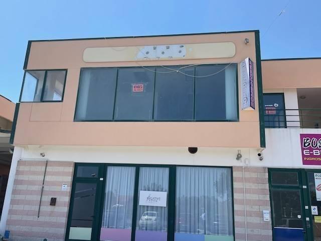Locale Commerciale in vendita a Metaurilia, Marche