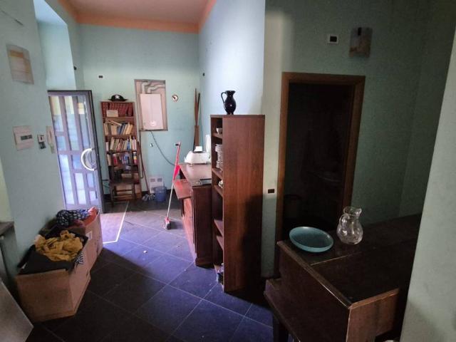 Locale Commerciale in vendita a Fara Gera D'adda, Lombardia