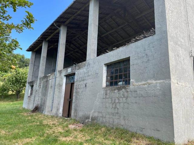 Rustico in vendita a Farini D'olmo, Reggio Emilia