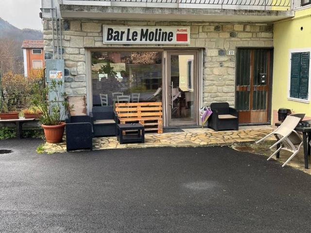 Locale Commerciale in vendita a Farini D'olmo, Reggio Emilia