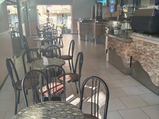 Locale Commerciale in vendita a Puglia, Brindisi