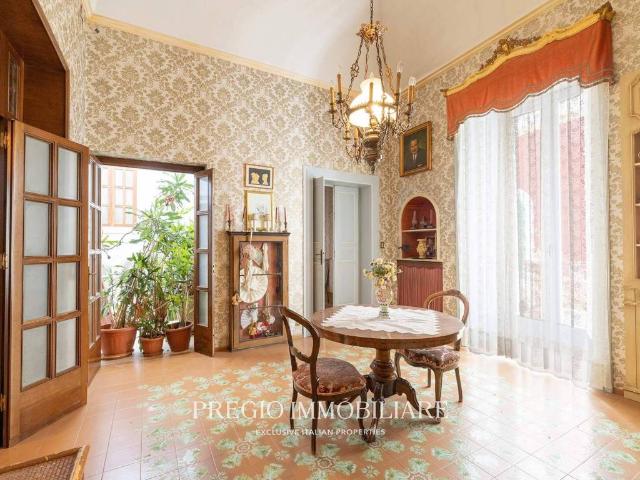 Palazzo in vendita a Fasano, Brindisi