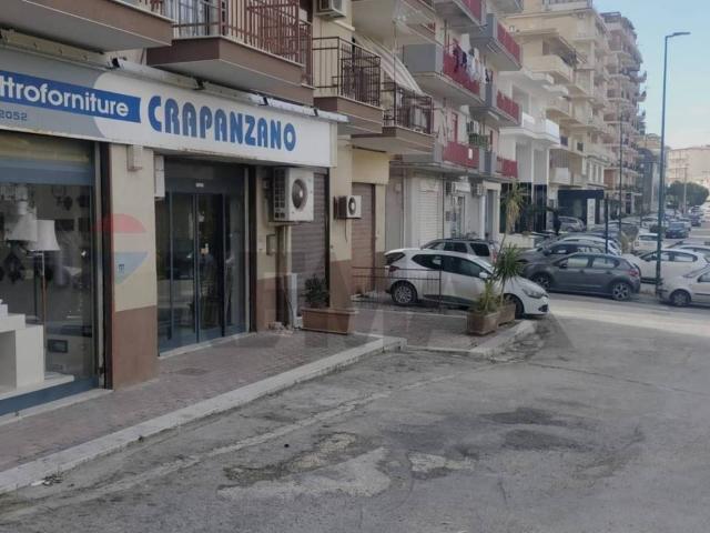 Locale Commerciale in vendita a Favara, Sicilia