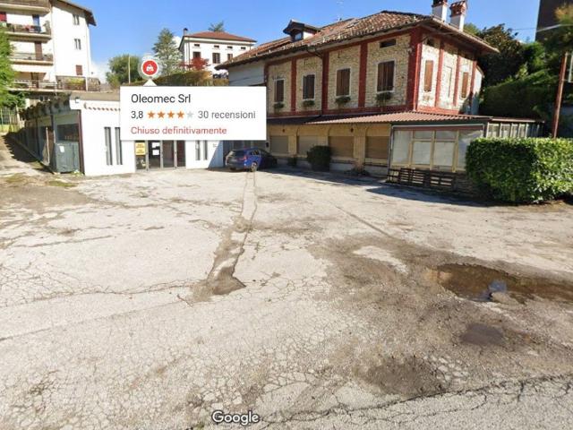 Locale Commerciale in vendita a Tortesén, Feltre