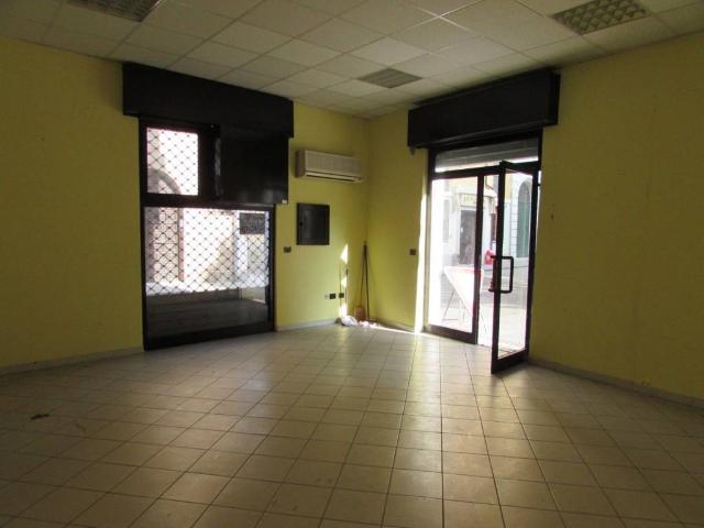 Locale Commerciale in vendita a Quacchio, Ferrara