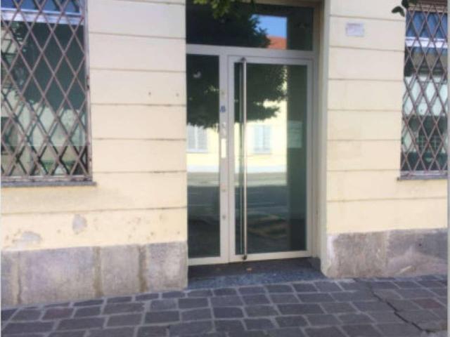 Locale Commerciale in vendita a Ferrera Erbognone, Lombardia