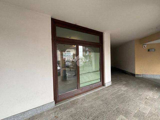 Locale Commerciale in vendita a Unione Montana di Comuni delle Valli di Lanzo, Ceronda e Casternone, Piemonte