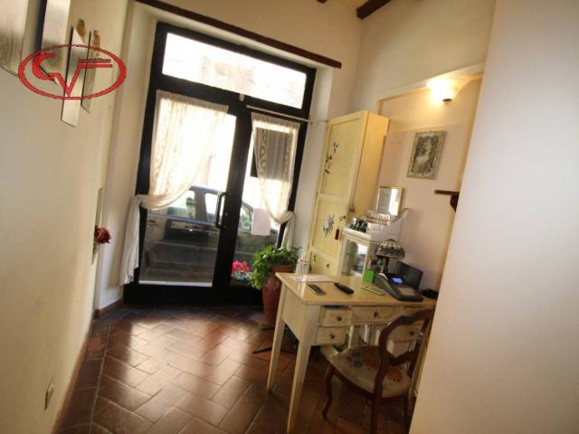 Locale Commerciale in vendita a Figline e Incisa Valdarno, Figline Valdarno