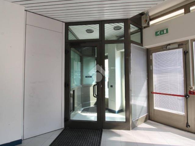 Locale Commerciale in vendita a Filago, Lombardia