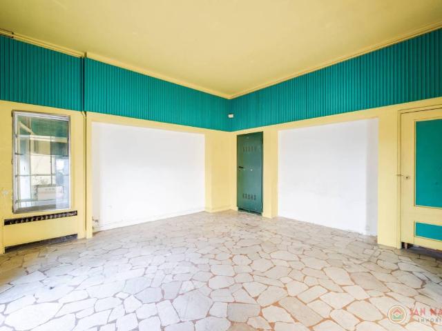Locale Commerciale in vendita a Crocetta, Finale Emilia