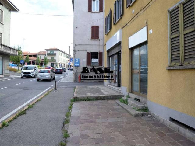 Locale Commerciale in vendita a Socco, Fino Mornasco