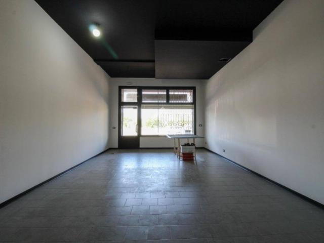Locale Commerciale in vendita a Unione dei comuni del Distretto Ceramico, Fiorano Modenese