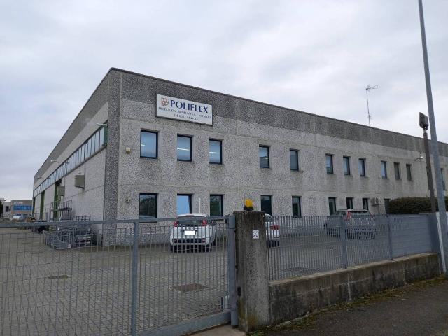 Locale Commerciale in vendita a Fiorenzuola D'arda, Reggio Emilia