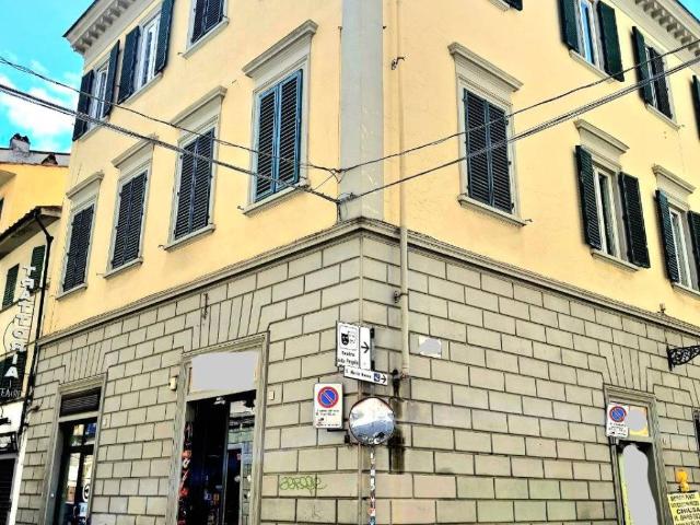 Locale Commerciale in vendita a Quartiere 1, Firenze
