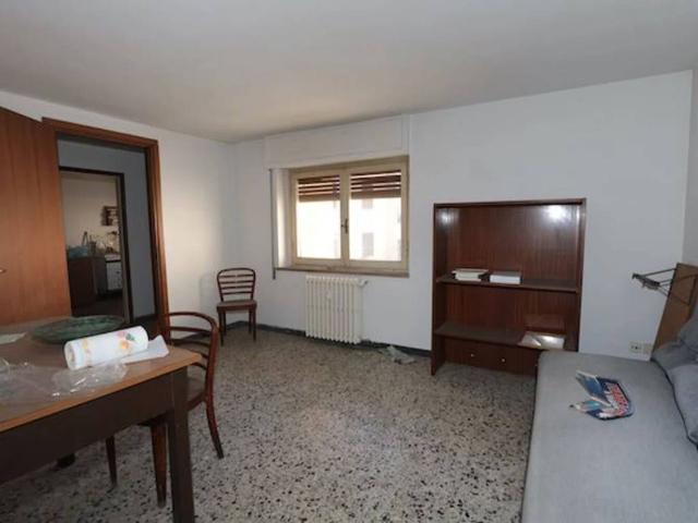 Locale Commerciale in vendita a Quartiere 3, Firenze