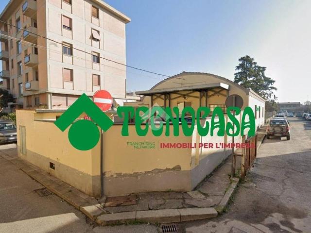 Locale Commerciale in vendita a Petriolo, Firenze