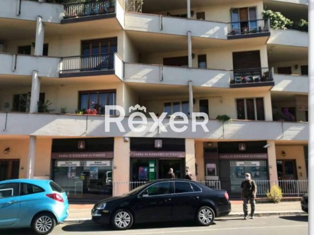 Locale Commerciale in vendita a Mantignano, Firenze