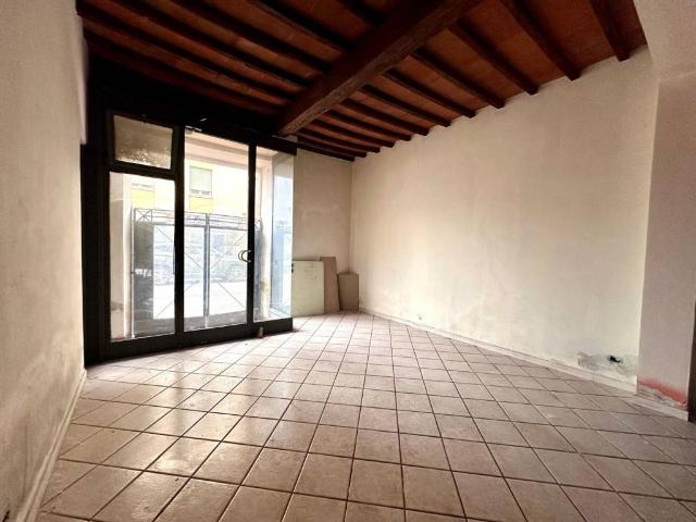 Locale Commerciale in vendita a Quartiere 3, Firenze