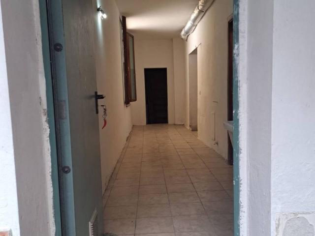 Locale Commerciale in vendita a Quartiere 5, Firenze