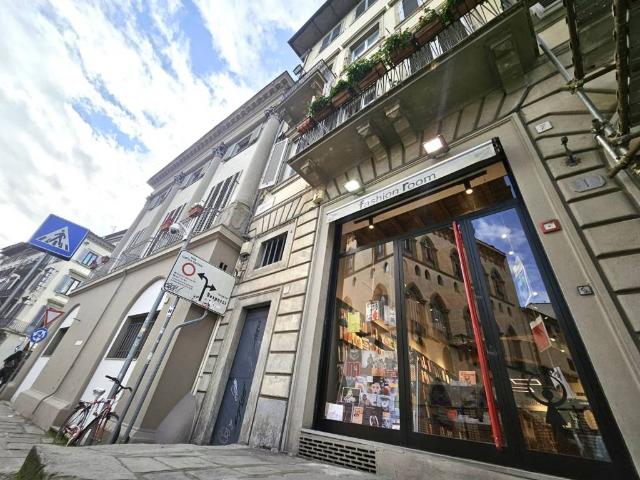 Locale Commerciale in vendita a Quartiere 1, Firenze