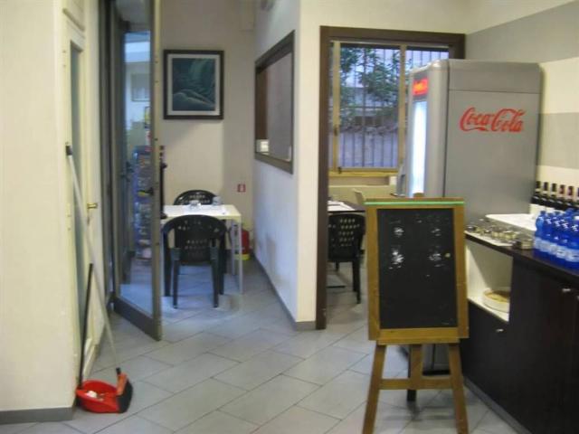 Locale Commerciale in vendita a Quartiere 2, Firenze