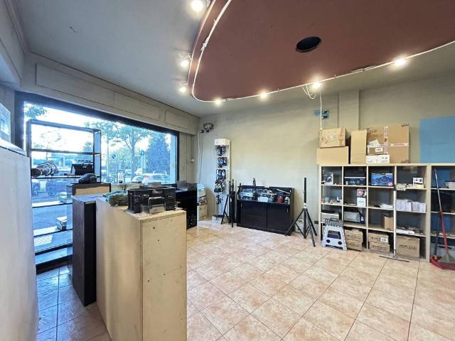 Locale Commerciale in vendita a Firenze