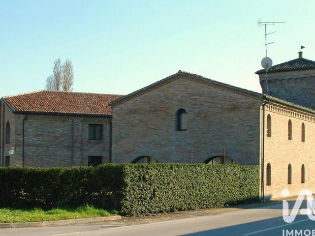 Locale Commerciale in vendita a Unione Delta del Po, Migliarino
