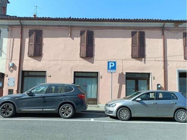 Locale Commerciale in vendita a Unione Delta del Po, Massa Fiscaglia