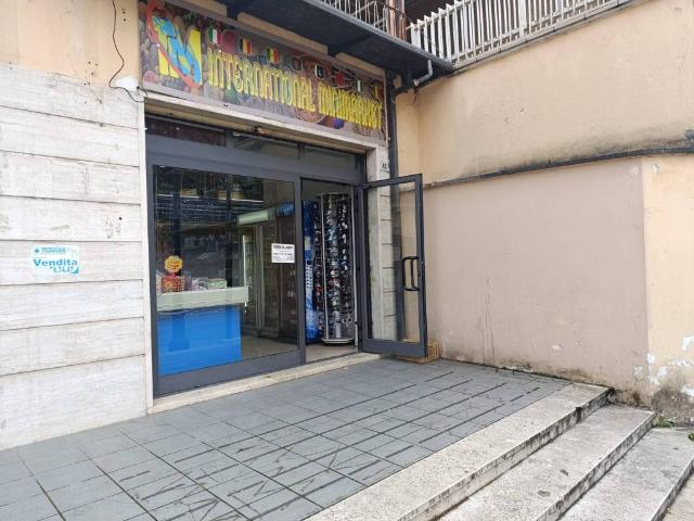 Locale Commerciale in vendita a Fiuggi, Lazio