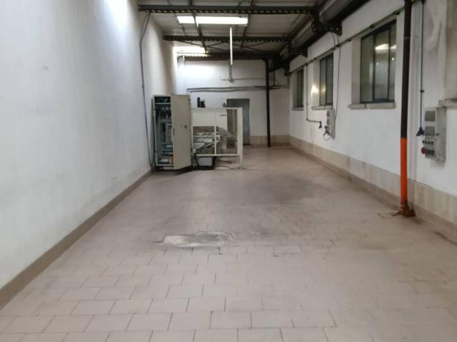 Locale Commerciale in vendita a Area Artigianale di Flero, Flero